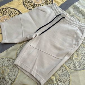 Hollister Cream Shorts